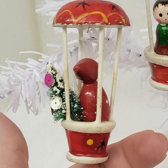 Vintage Hand Painted Wooden Hot Air Balloon with Bottle Brush Christmas Tree Orn - Picture 4 of 8